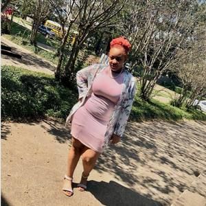 Meet your Posher, Paris